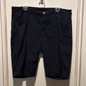 Eddie Bauer Ladies Bermuda Shorts